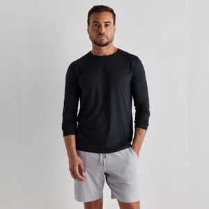Quince men’s Flow knit Breeze Performance Long Sleeve Tee new with tags black L